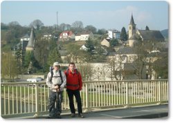 Pilgerfreunde Thomas und Sohn Johannes in Schengen